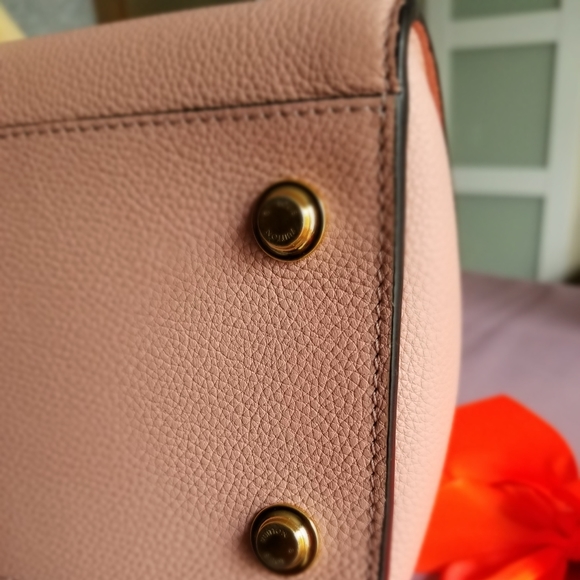 Louis Vuitton CITY STEAMER MM. MAGNOLIA - Picture 13 of 16